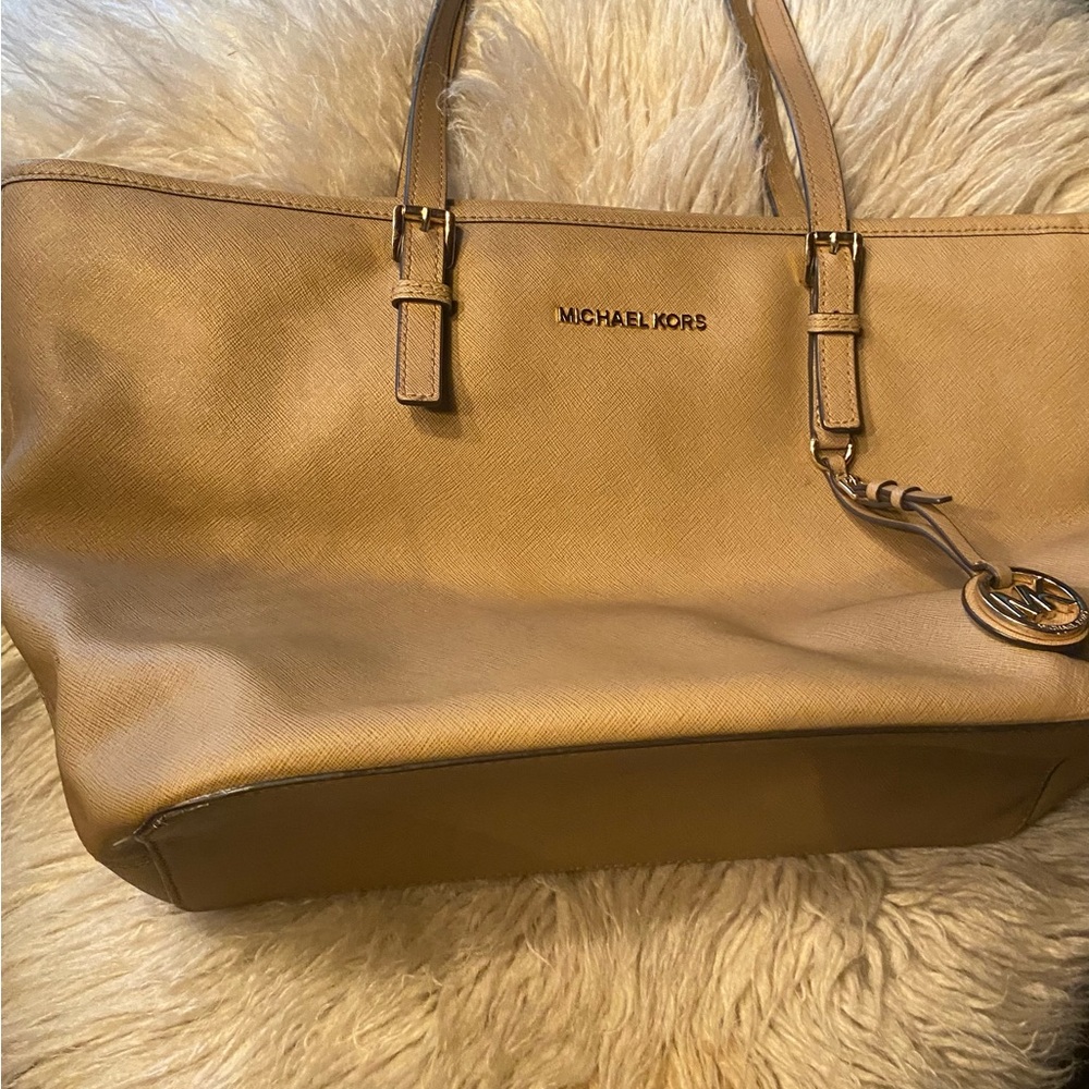 MICHAEL Michael Kors Tan Leather Tote - Picture 2 of 6